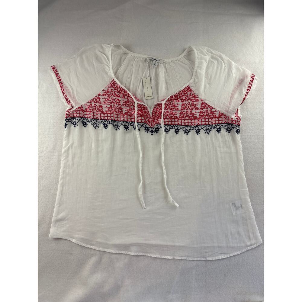 Women’s Old Navy Size XL Red, White, and Blue Short Sleeved Shirt.